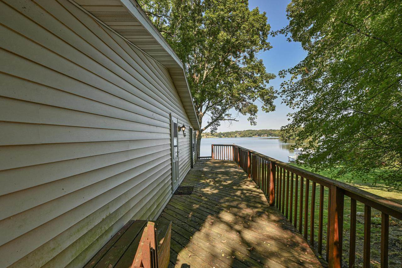 N7049 Oakwood ROAD, Whitewater, WI 53190