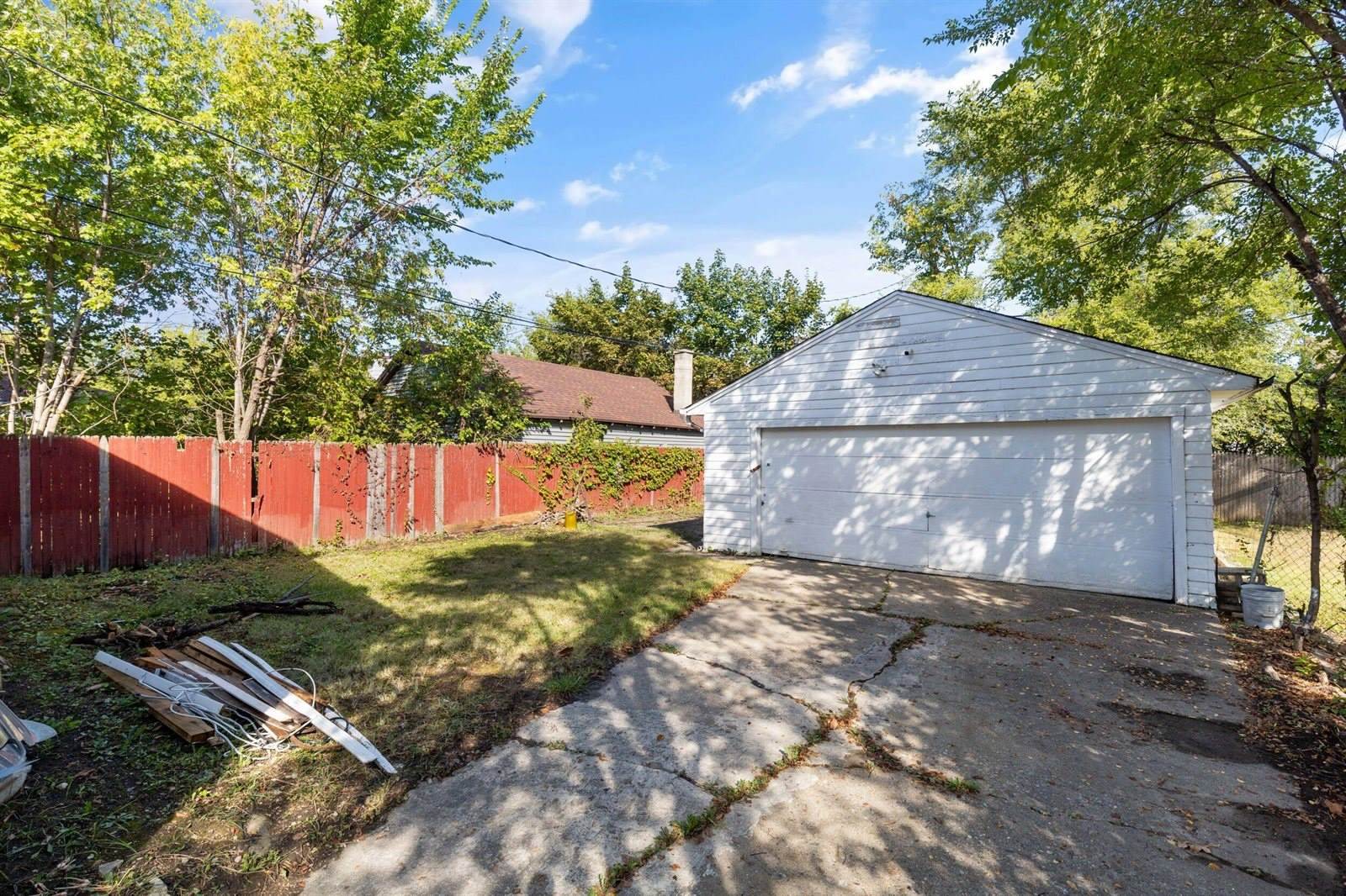 6538 West Lawn Ave, Milwaukee, WI 53218