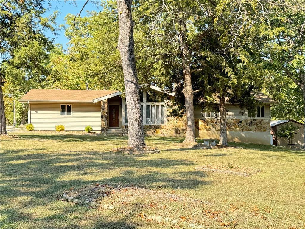 32631 Cameron's Ridge Road, Warsaw, MO 65355