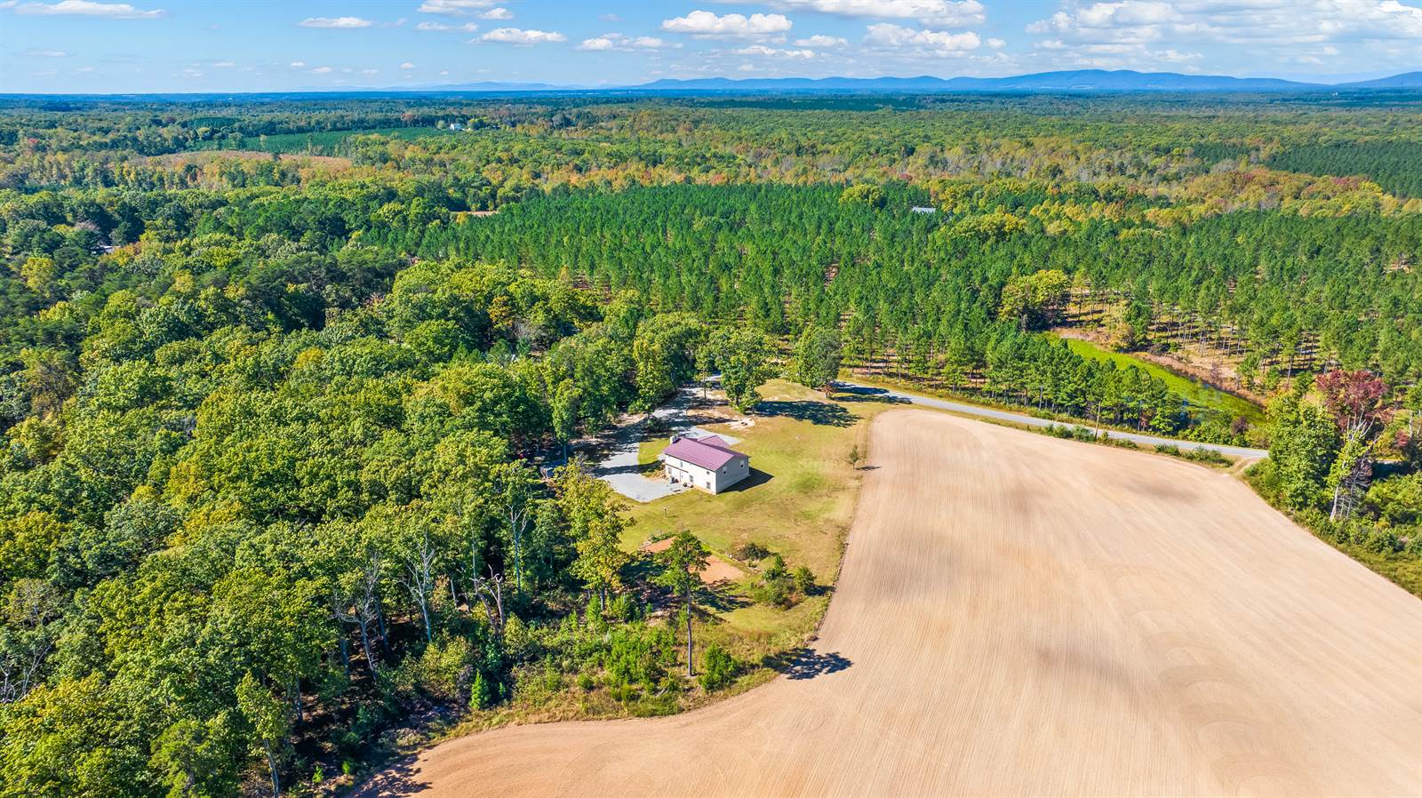 762 Kents Mill Road, Louisa, VA 23093