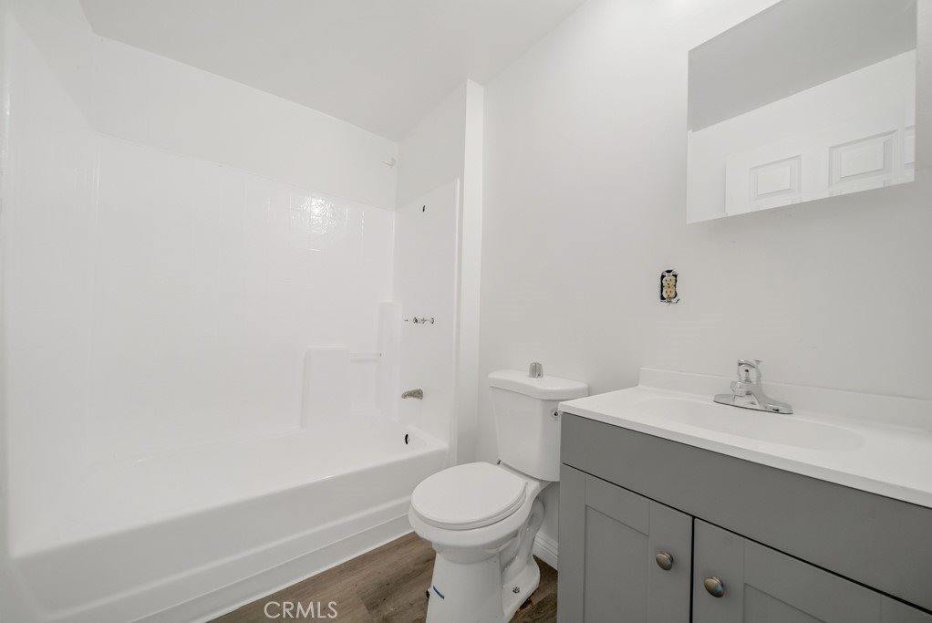 1639 East 90th Street, Los Angeles, CA 90002