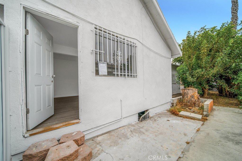 1639 East 90th Street, Los Angeles, CA 90002