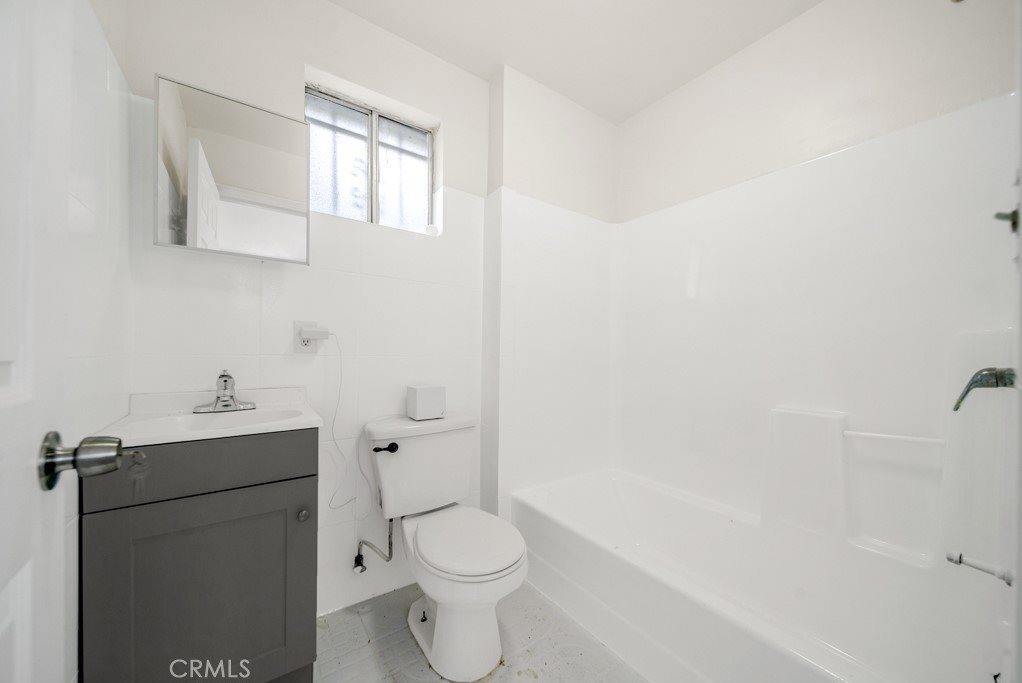 1639 East 90th Street, Los Angeles, CA 90002