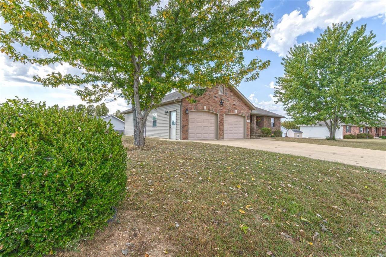 19257 Lambert Lane, Waynesville, MO 65583