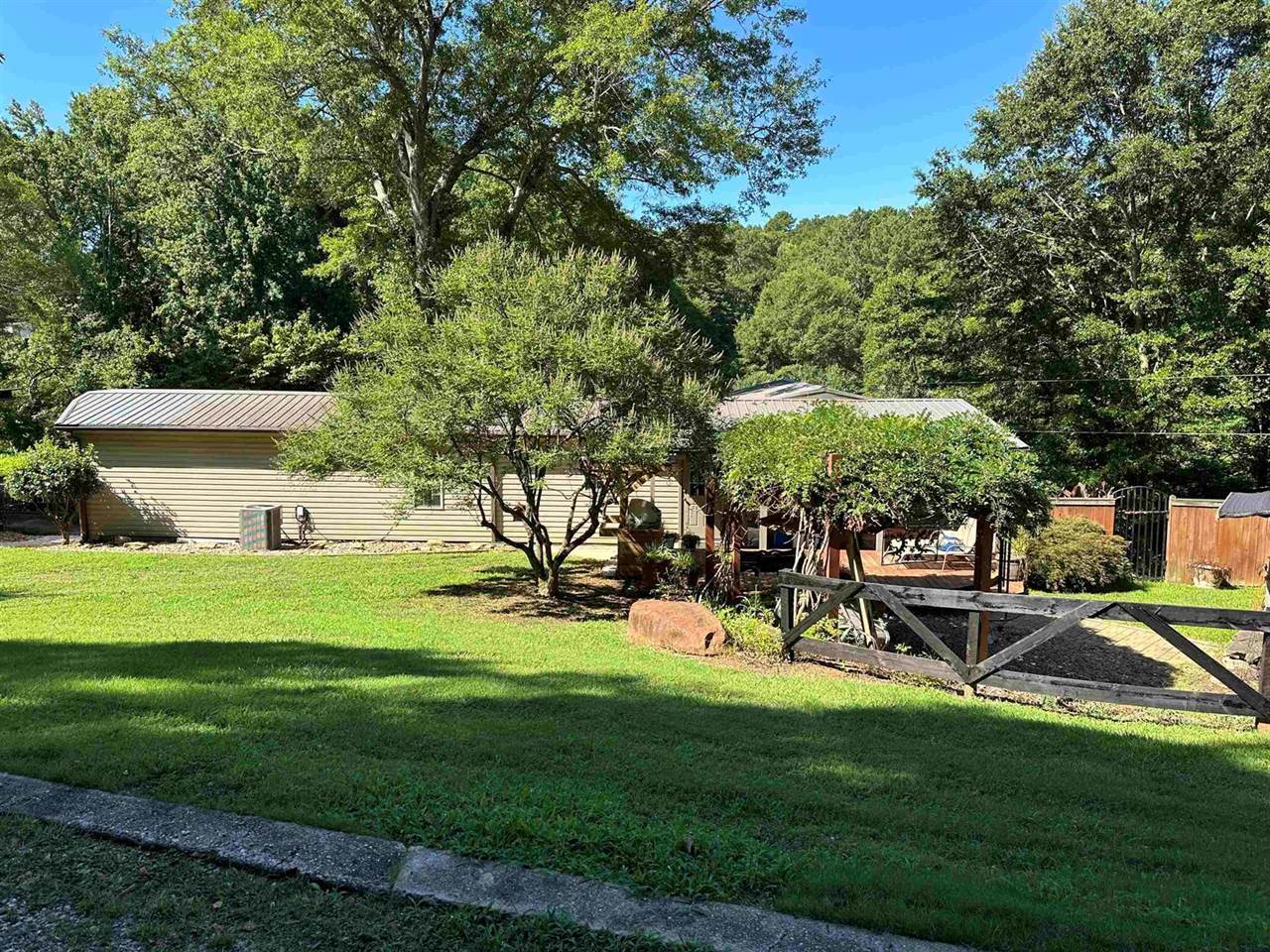 755 Conway Black, Spartanburg, SC 29307