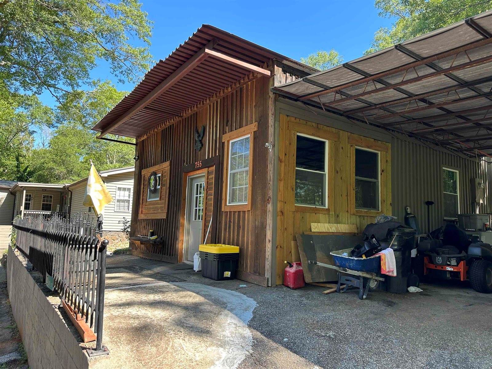 755 Conway Black, Spartanburg, SC 29307