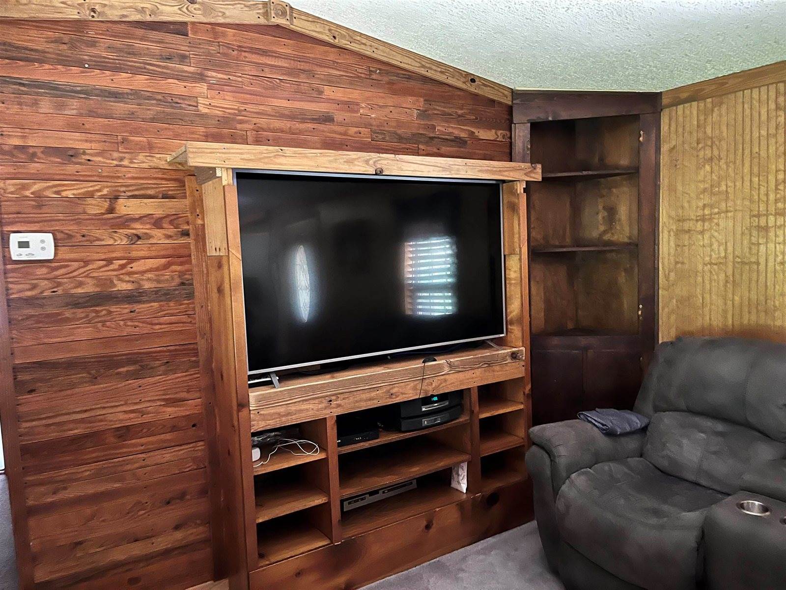 755 Conway Black, Spartanburg, SC 29307