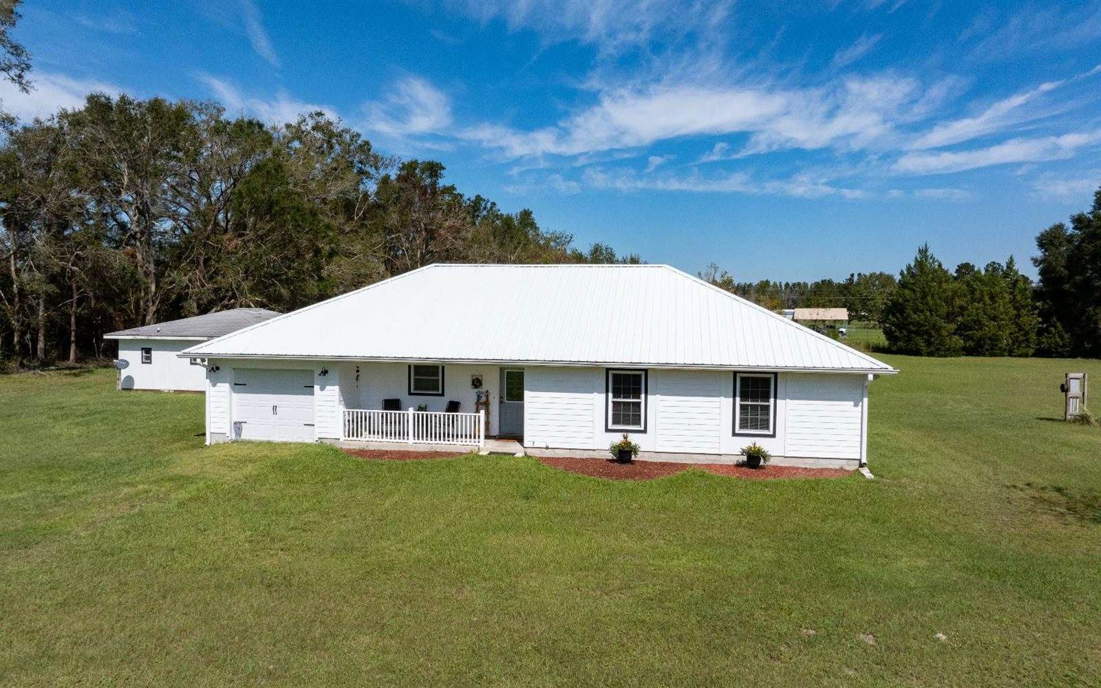 25077 SR 247, OBrien, FL 32071