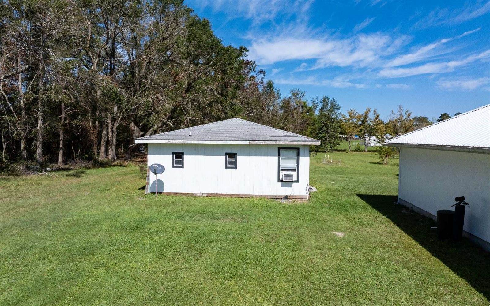 25077 SR 247, OBrien, FL 32071