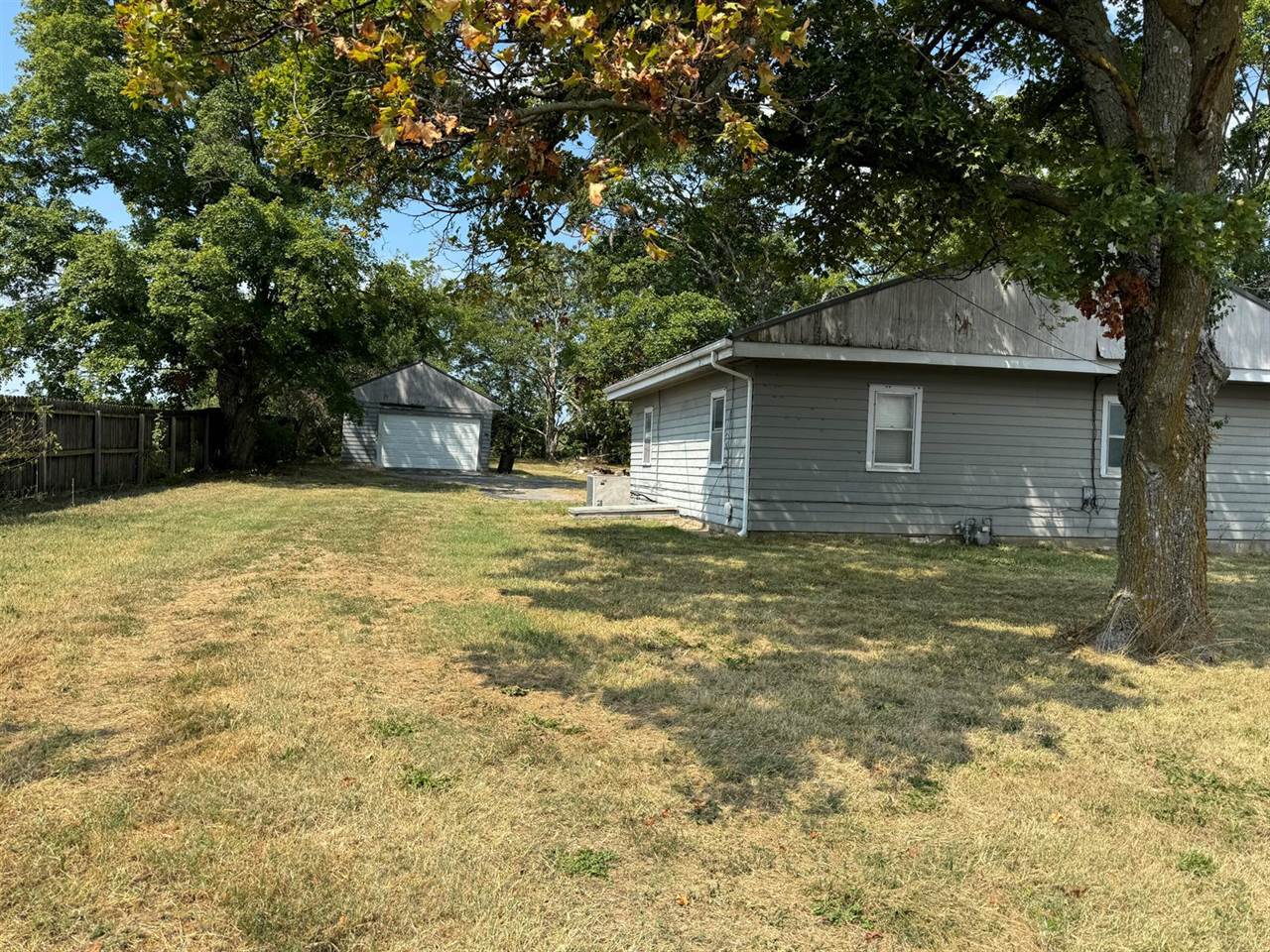 1506 West Mound Street, Carthage, MO 64836