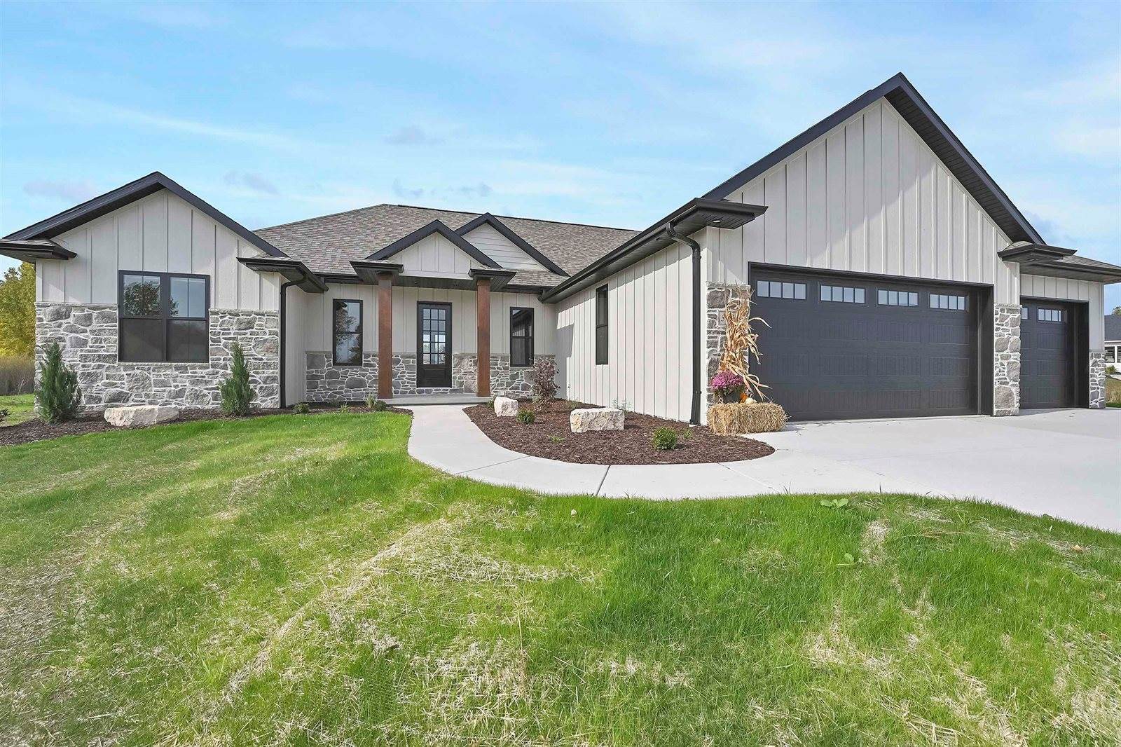 3974 Gladiator Lane, De Pere, WI 54115