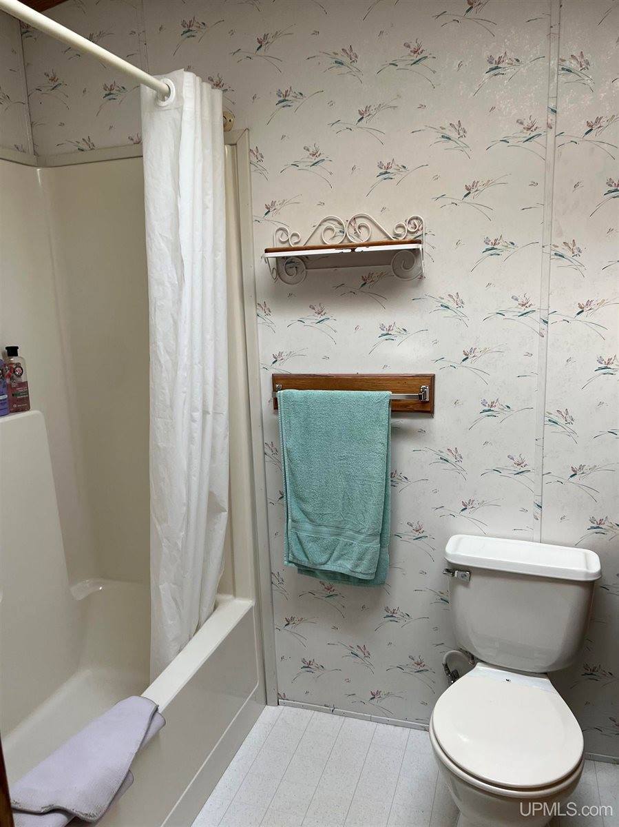 132 E Blueberry Street, Gwinn, MI 49841