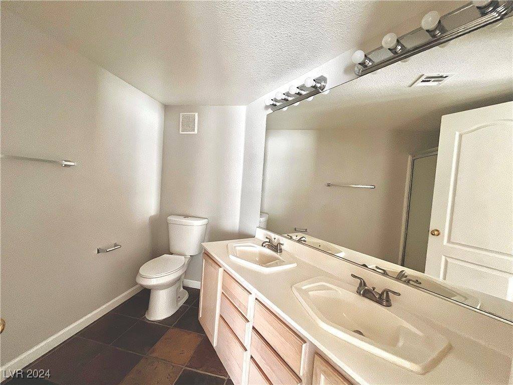 7400 West Flamingo Road, #2015, Las Vegas, NV 89147