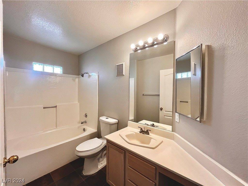 7400 West Flamingo Road, #2015, Las Vegas, NV 89147