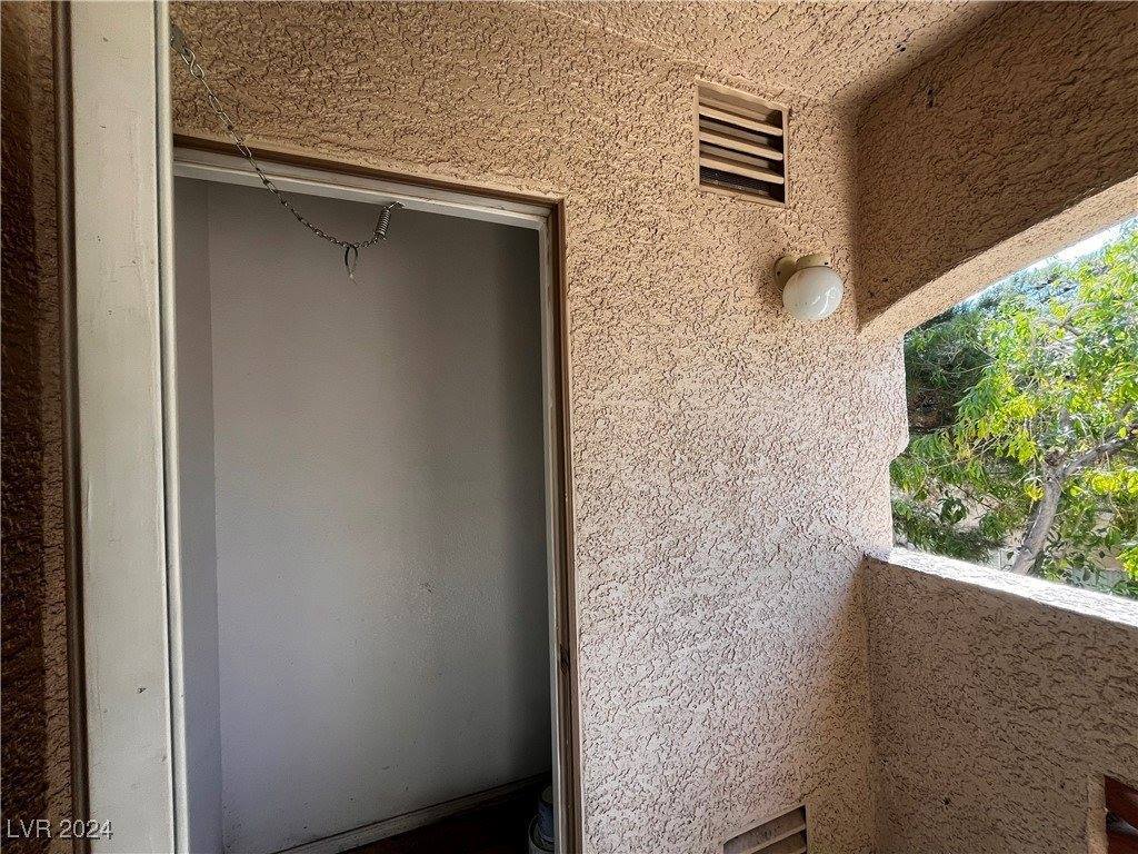 7400 West Flamingo Road, #2015, Las Vegas, NV 89147