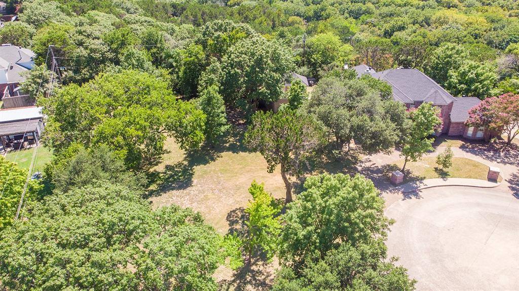 25 Cobblestone Court, Cedar Hill, TX 75104