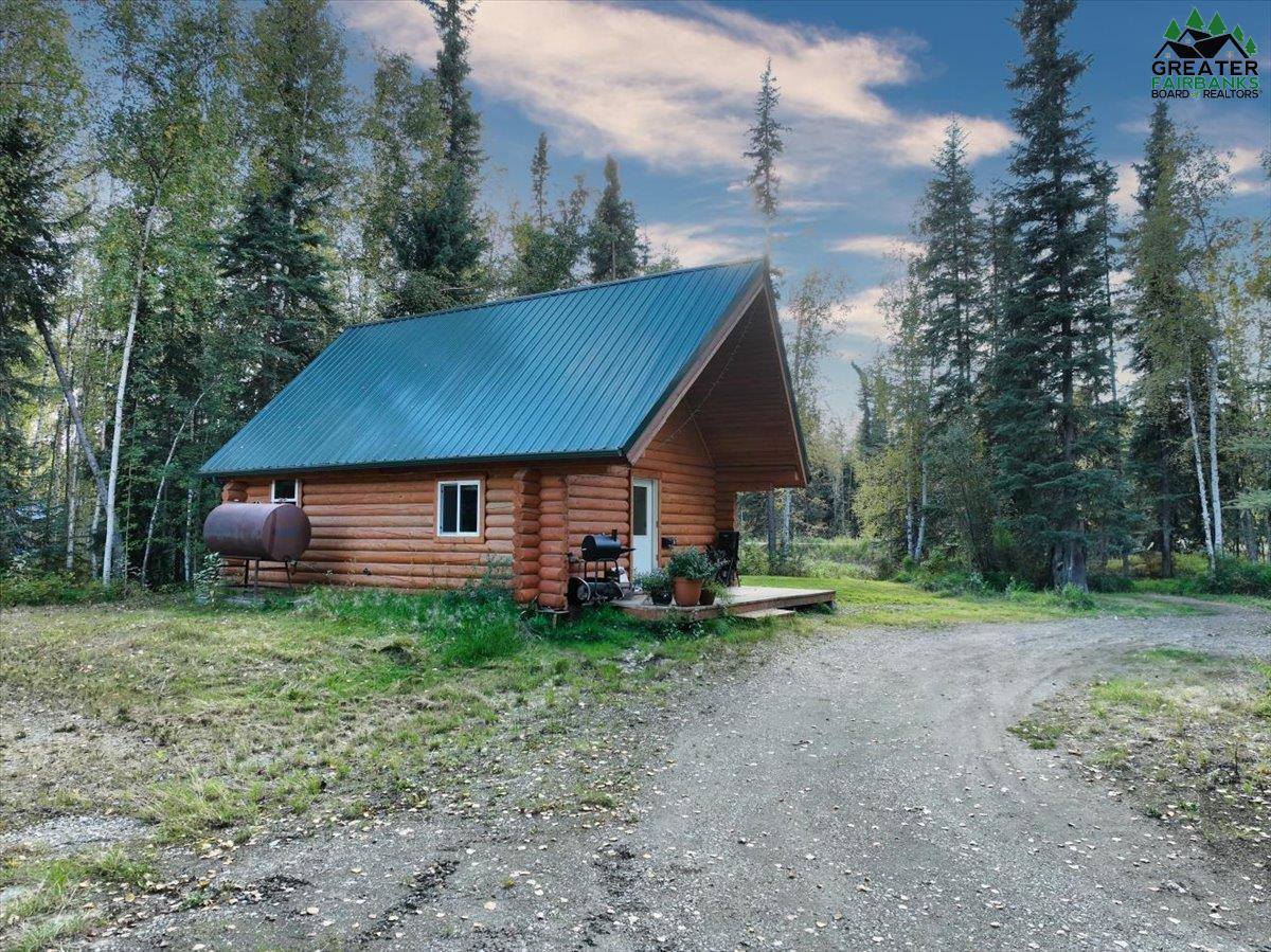 1026 Nordale Road, North Pole, AK 99705