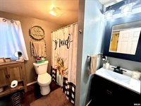 805 3RD Street, Colona, IL 61241