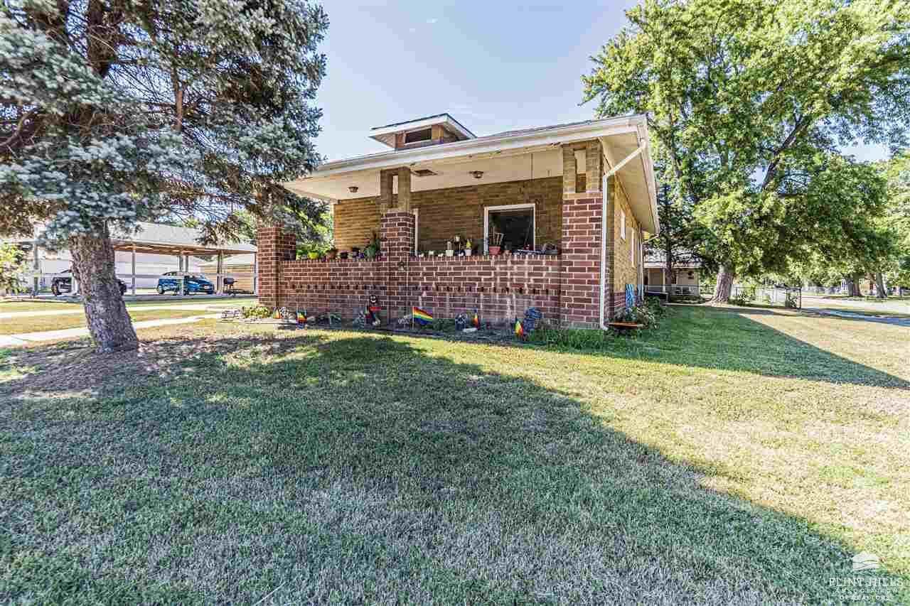 826 North Jackson Street, Junction City, KS 66441