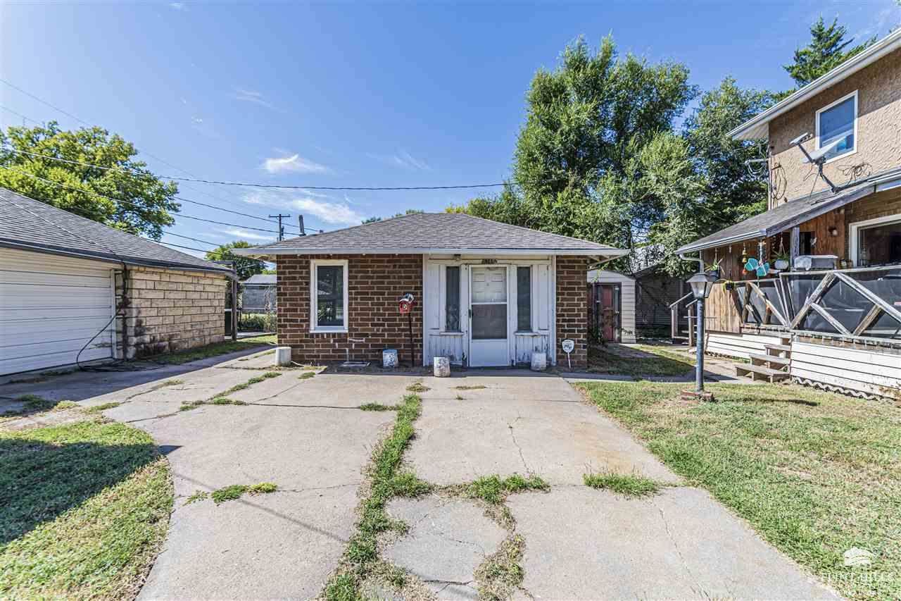 826 North Jackson Street, Junction City, KS 66441