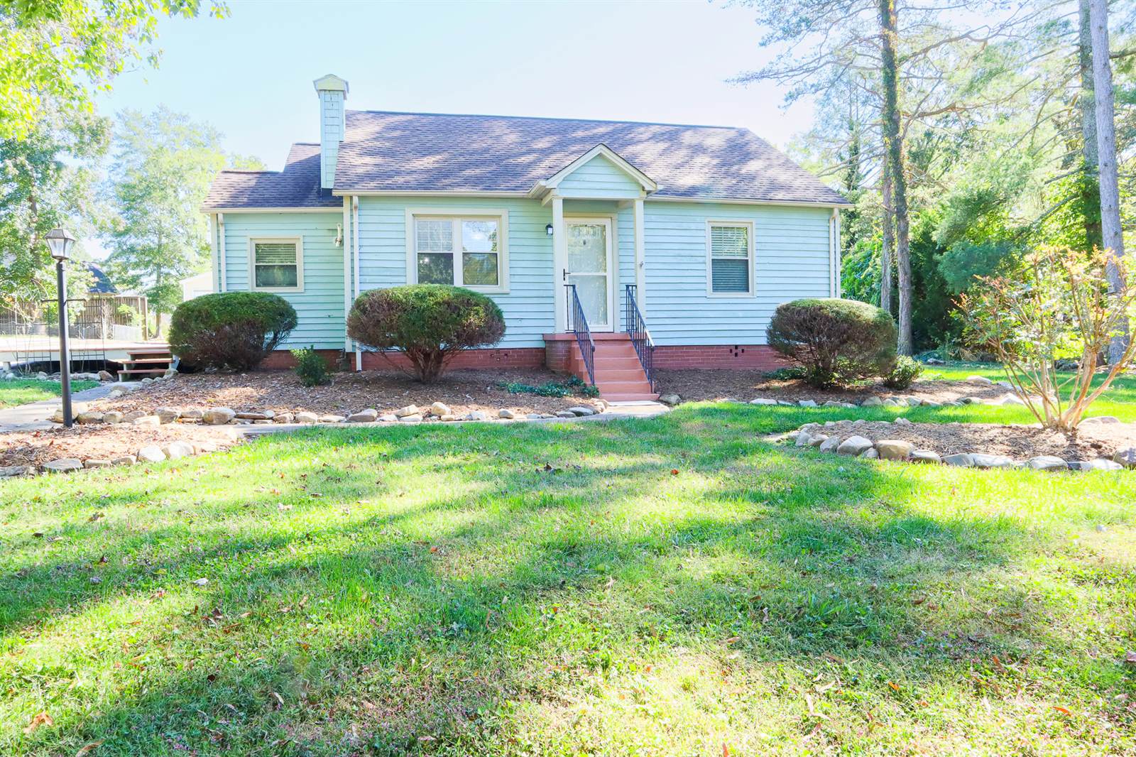 1350 8th Street NW, Hickory, NC 28601