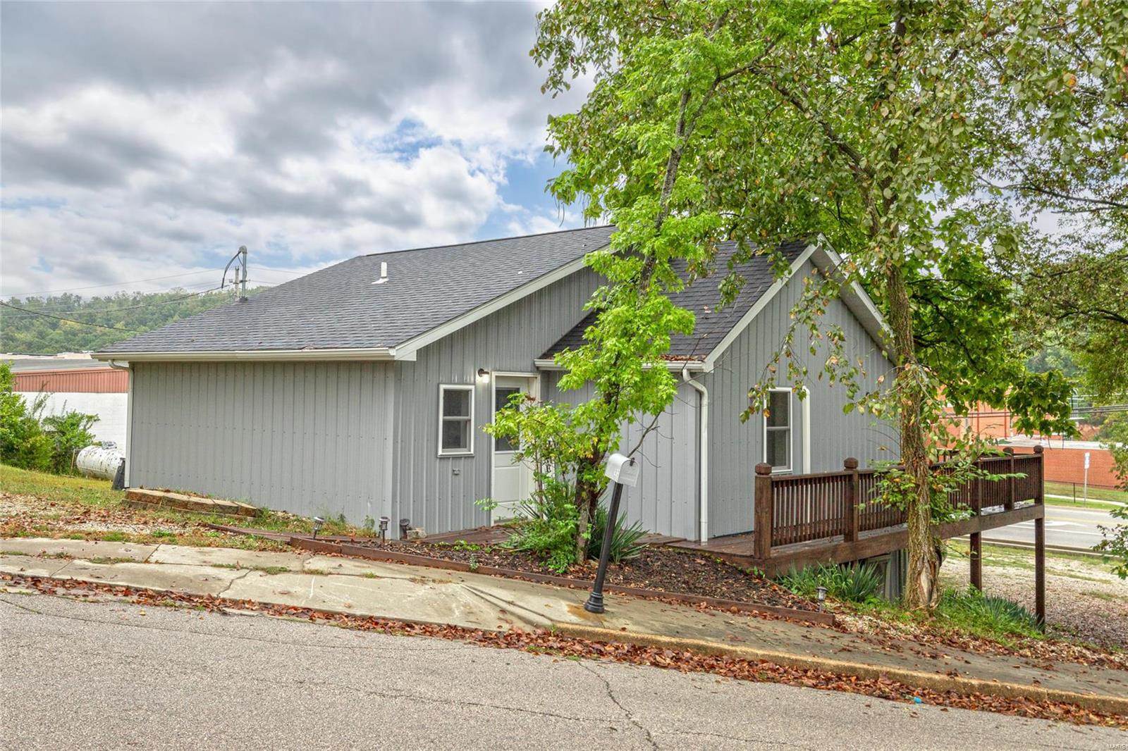 1012 Historic 66 West, Waynesville, MO 65583