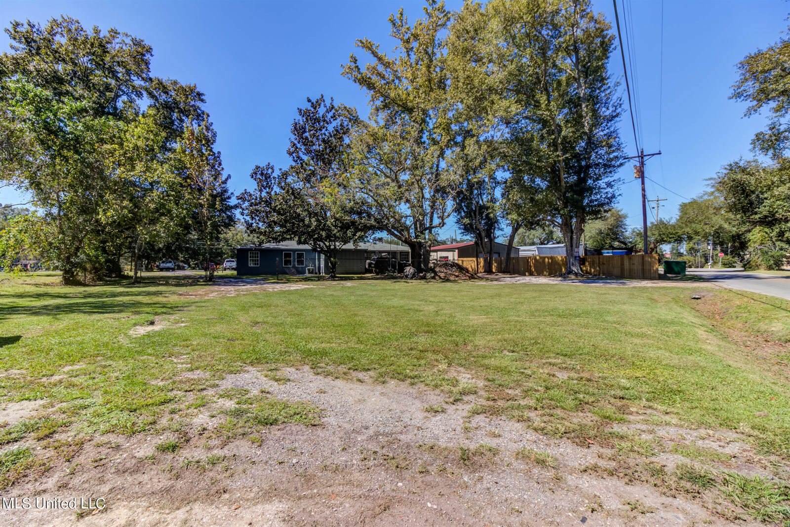 7621 Elder Ferry Road, Moss Point, MS 39563