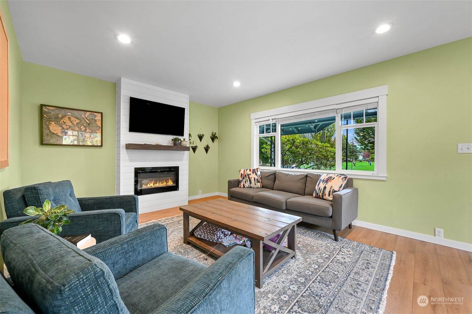 1907 F Street, Bellingham, WA 98225