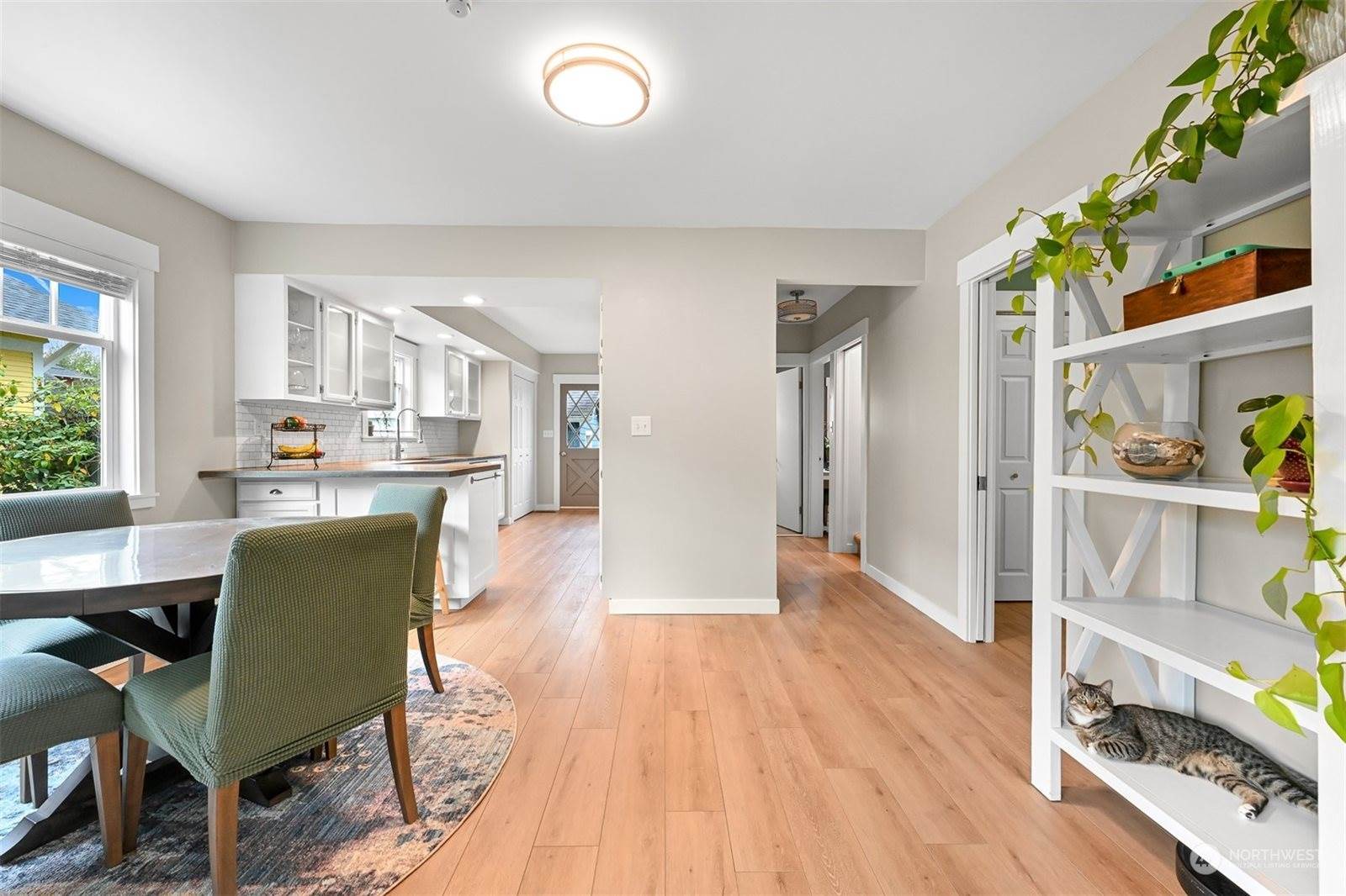 1907 F Street, Bellingham, WA 98225