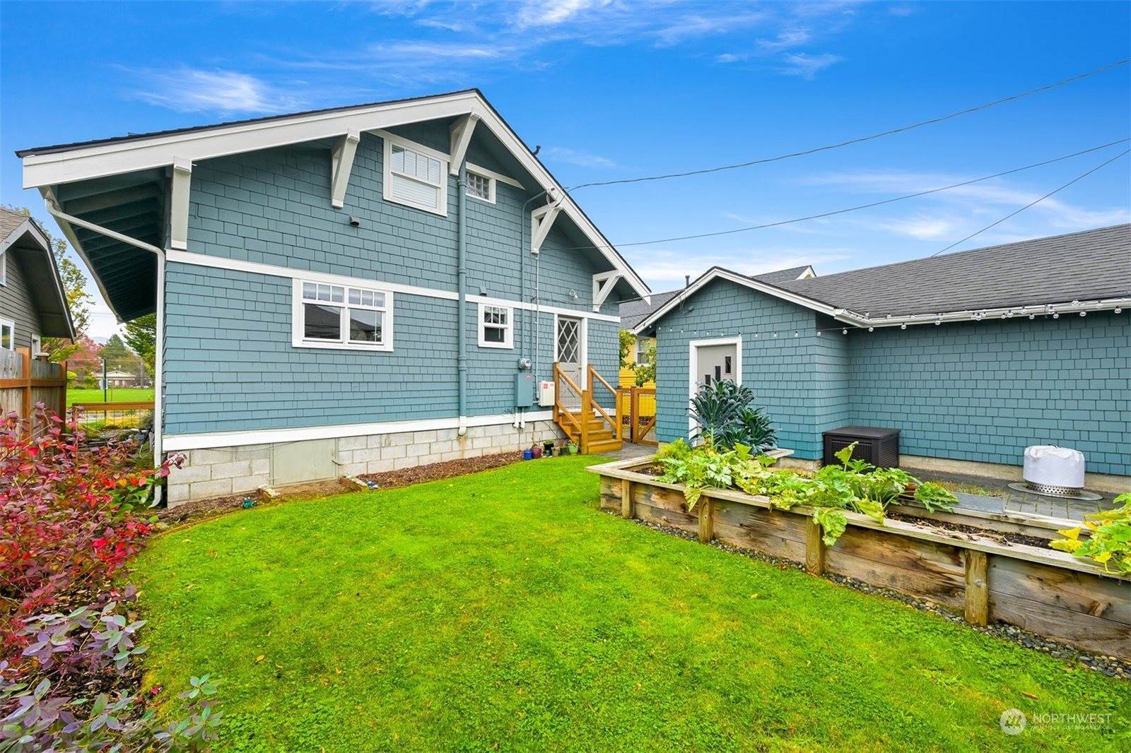 1907 F Street, Bellingham, WA 98225