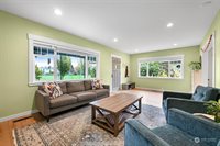 1907 F Street, Bellingham, WA 98225