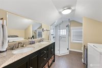 1907 F Street, Bellingham, WA 98225