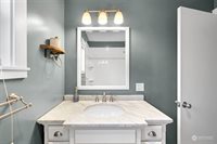 1907 F Street, Bellingham, WA 98225