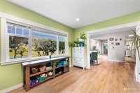 1907 F Street, Bellingham, WA 98225