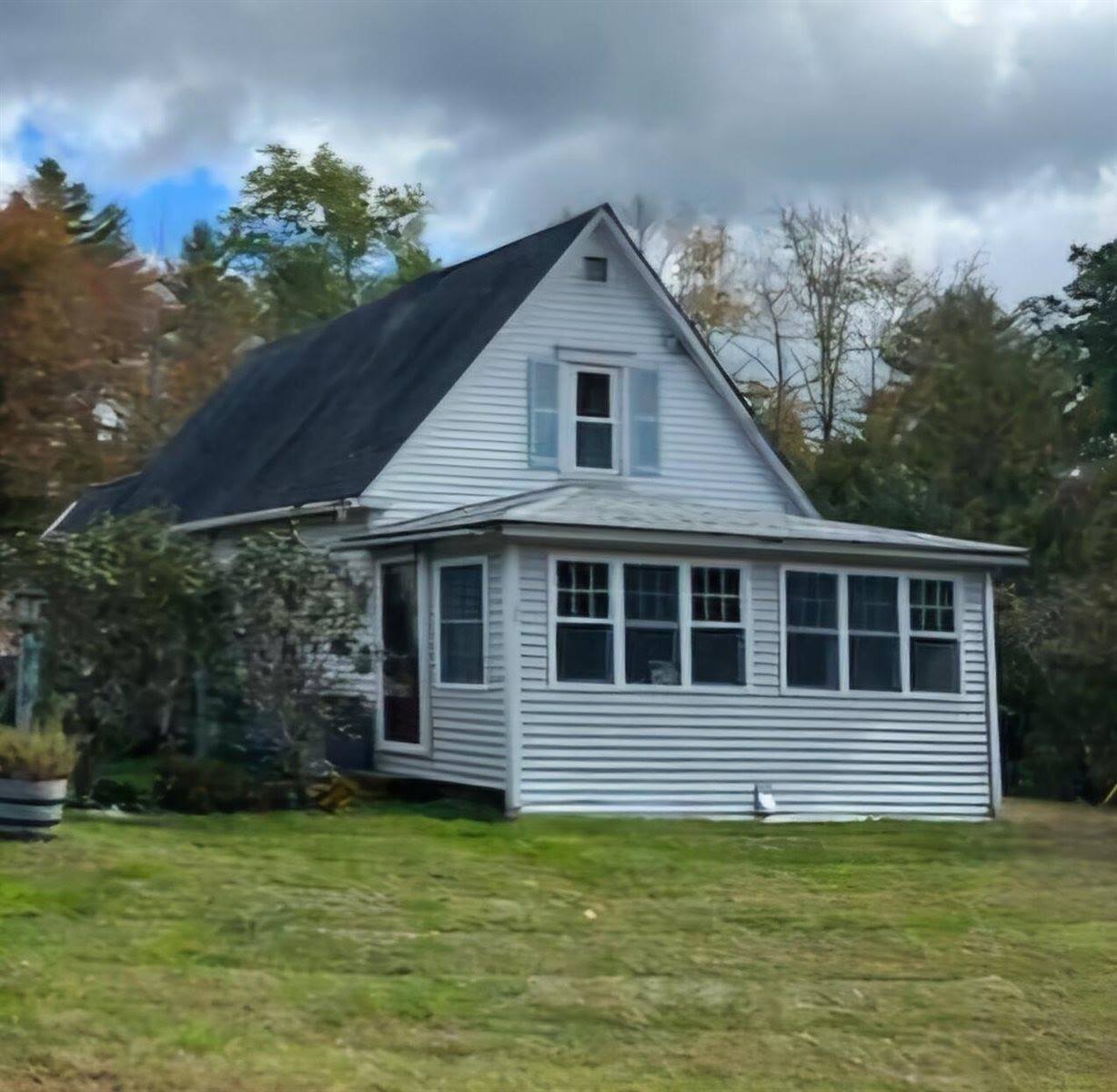 49 Liberty Road, Washington, ME 04574