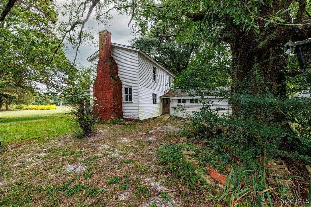 8011 Namozine Road, Amelia County, VA 23002