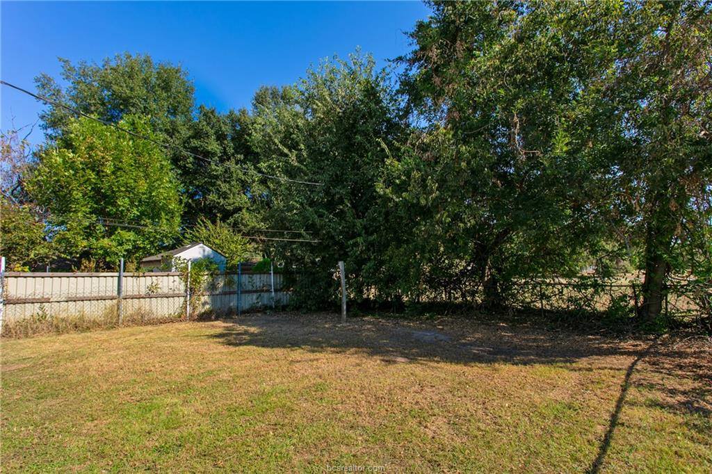 301 E. Hall Street, Hearne, TX 77859