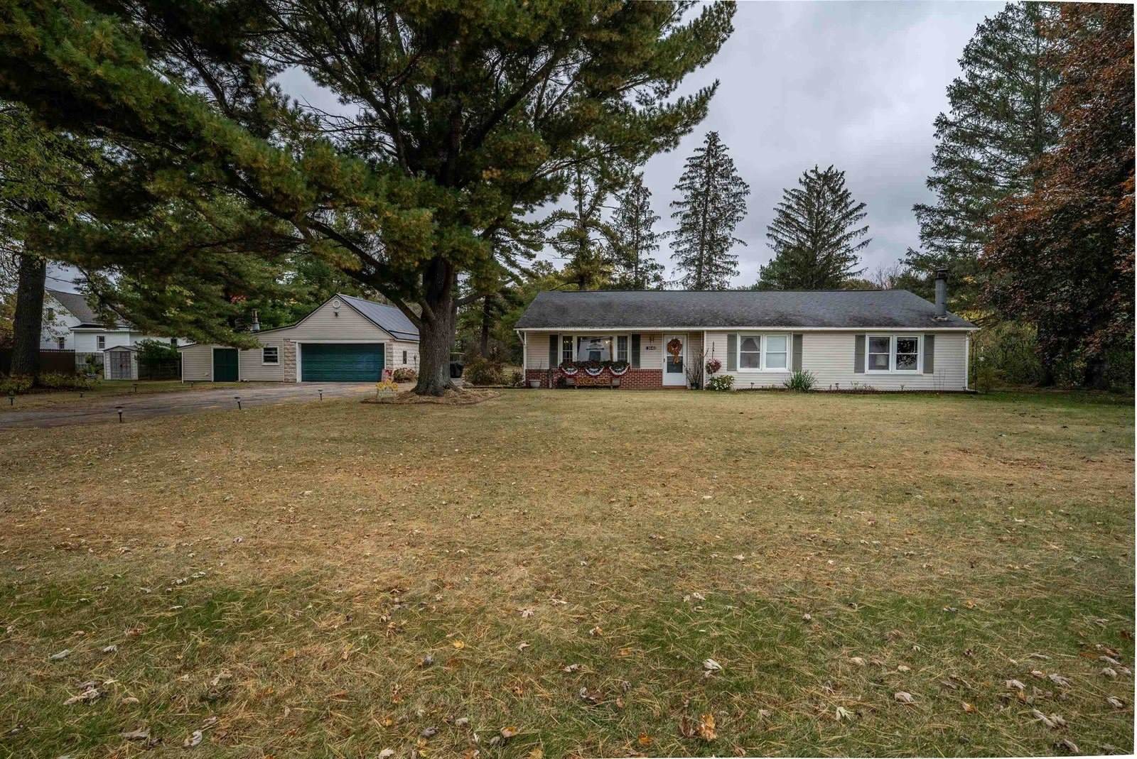 2641 Kingston Road, Wisconsin Rapids, WI 54494