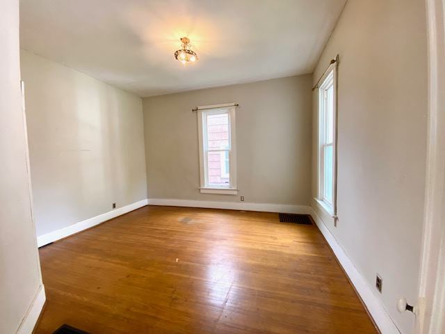 2014 N 9th St, Terre Haute, IN 47804