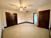 2014 N 9th St, Terre Haute, IN 47804