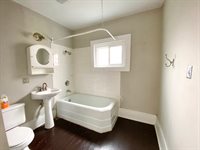 2014 N 9th St, Terre Haute, IN 47804