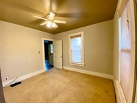 2014 N 9th St, Terre Haute, IN 47804