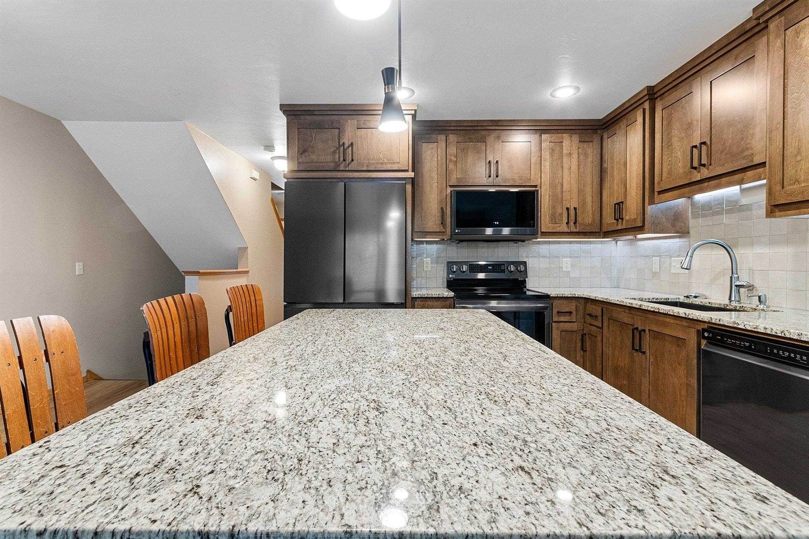 1300 Alpine Drive, #404, Green Bay, WI 54311