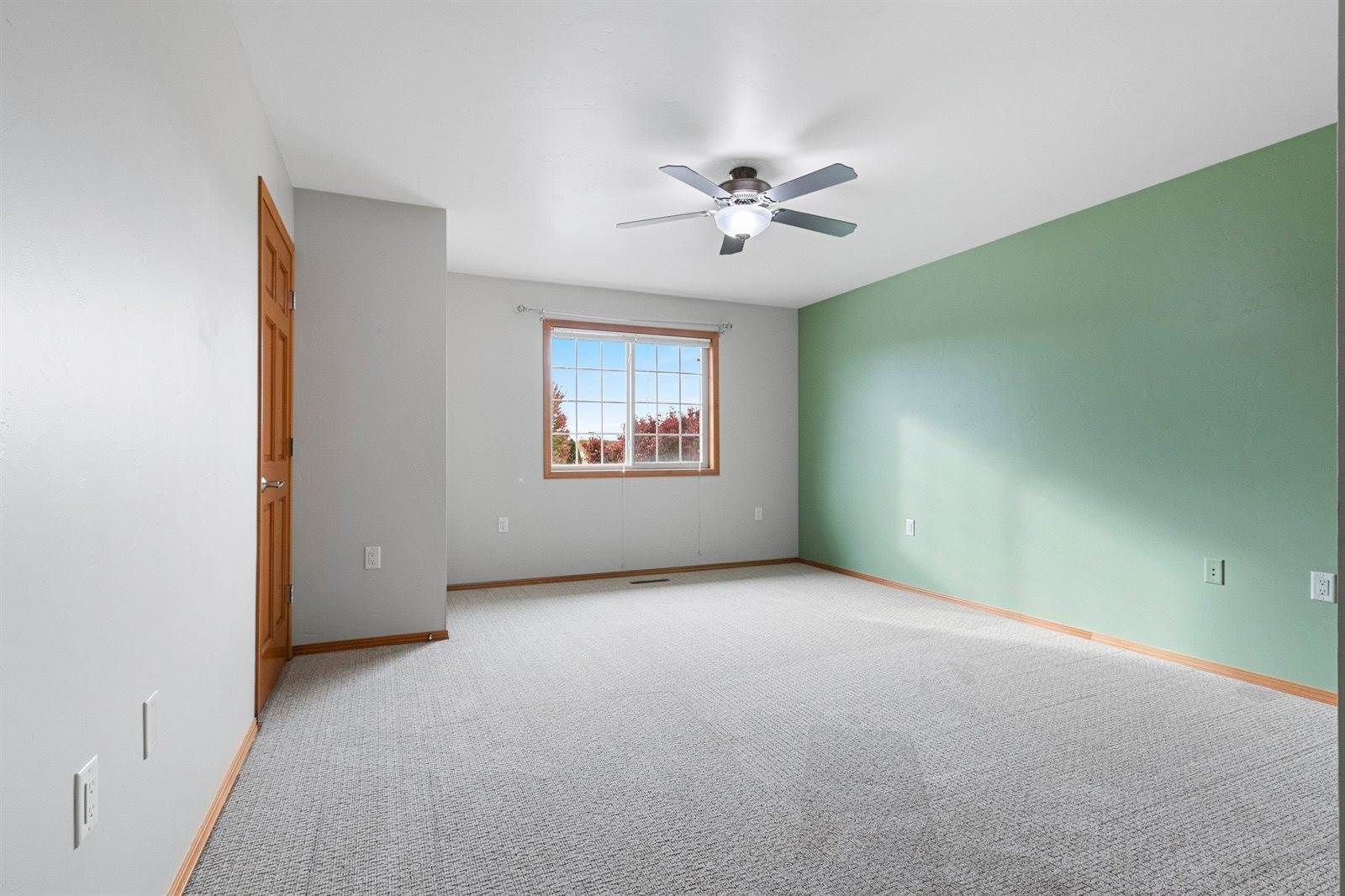 1300 Alpine Drive, #404, Green Bay, WI 54311