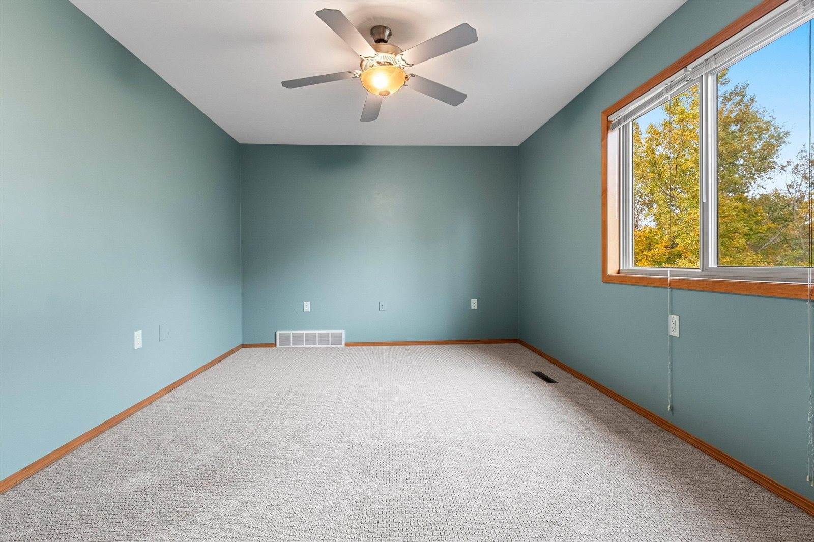 1300 Alpine Drive, #404, Green Bay, WI 54311