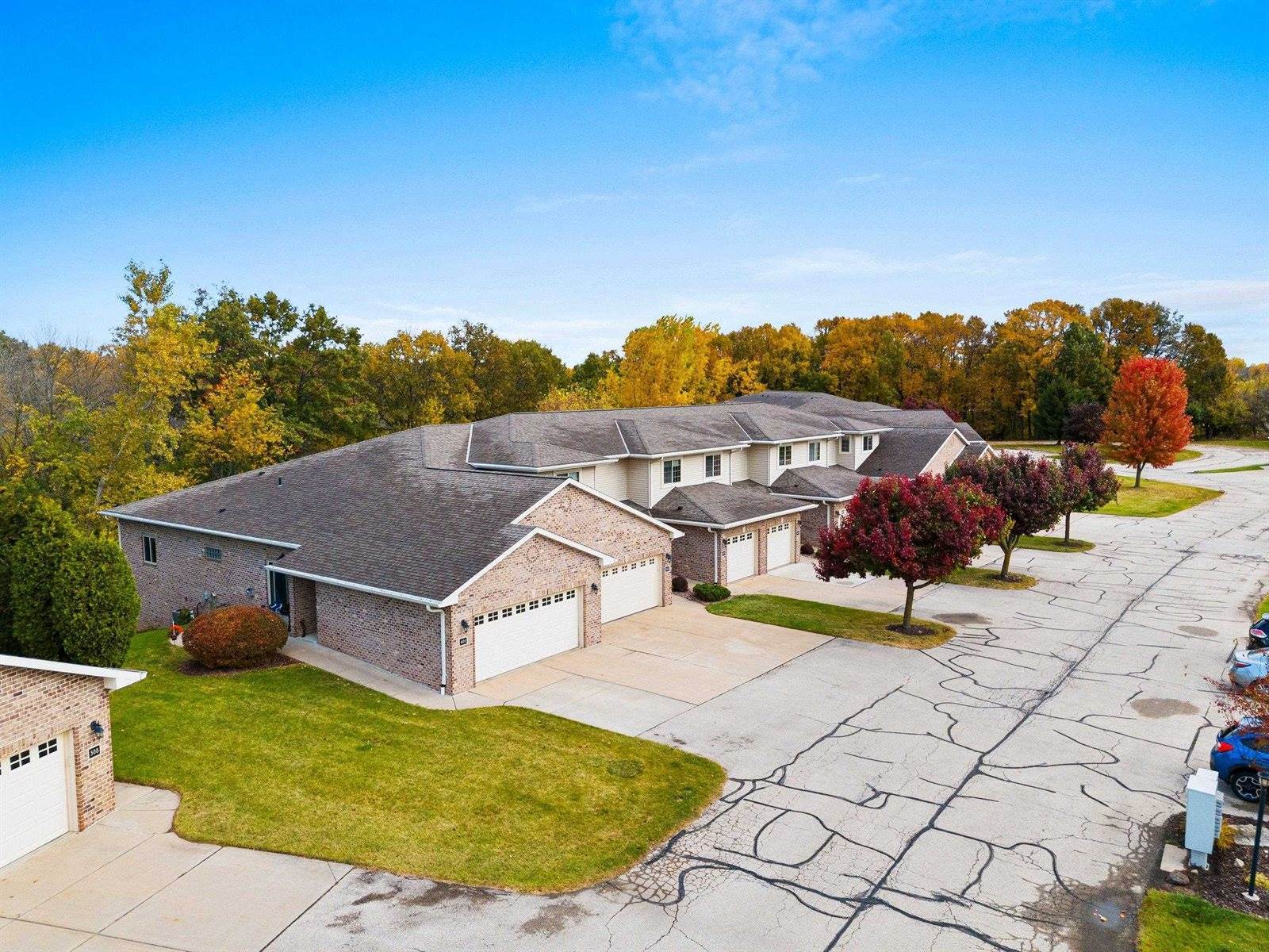 1300 Alpine Drive, #404, Green Bay, WI 54311