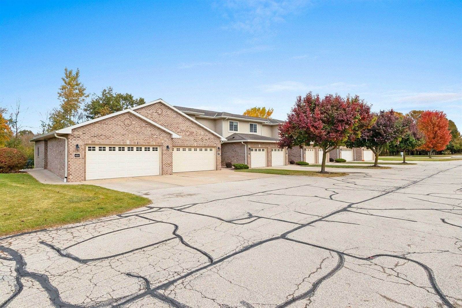 1300 Alpine Drive, #404, Green Bay, WI 54311