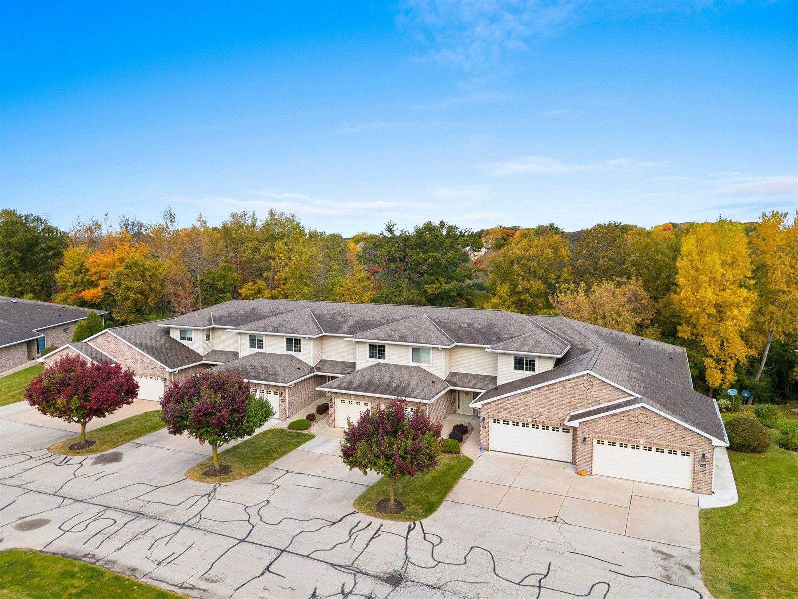 1300 Alpine Drive, #404, Green Bay, WI 54311