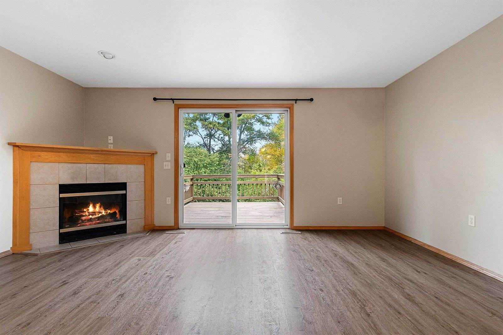 1300 Alpine Drive, #404, Green Bay, WI 54311