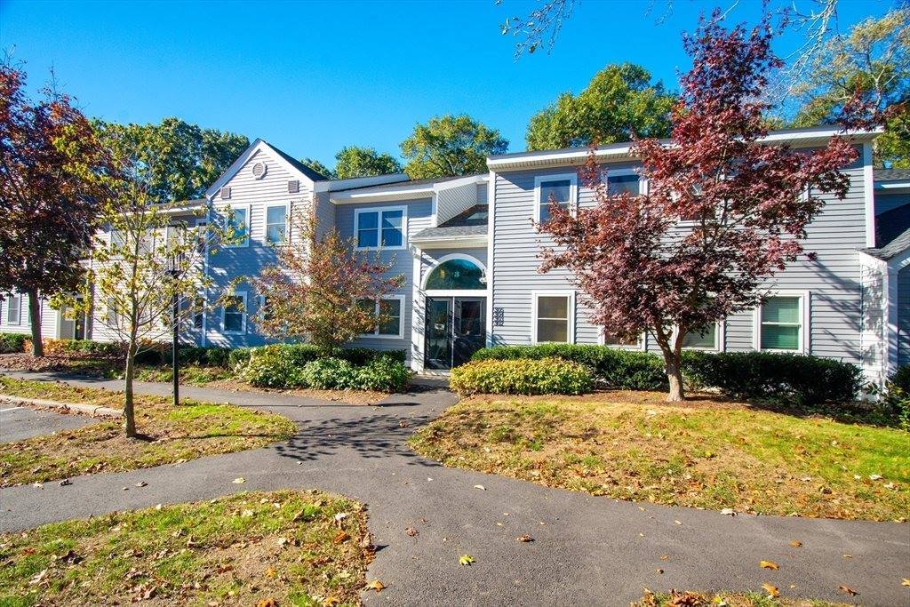 303 Tuckers Ln, #303, Hingham, MA 02043